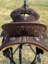 Load image into Gallery viewer, The Stetson Lightweight Saddle