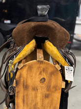 Load image into Gallery viewer, Leather Roughy Spinal Relief Saddle