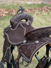 Load image into Gallery viewer, Dark Oil Maria Lightweight Saddle