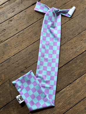 Turq/lilac checkered Tailbag