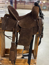 Load image into Gallery viewer, Leather Roughy Spinal Relief Saddle