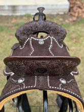 Load image into Gallery viewer, Dark Oil Maria Lightweight Saddle