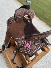 Load image into Gallery viewer, Pink Squashing Betty’s Leather Saddle