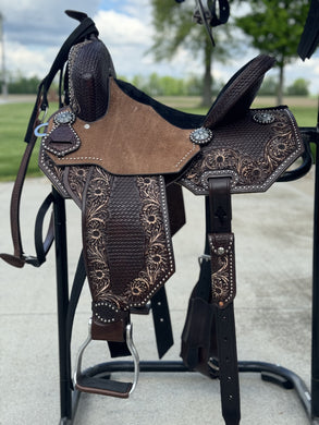 The Jackie Lightweight Saddle