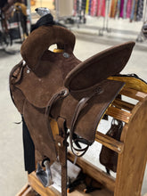 Load image into Gallery viewer, Leather Roughy Spinal Relief Saddle