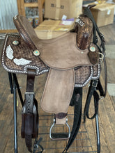 Load image into Gallery viewer, The Gracie Lightweight Saddle