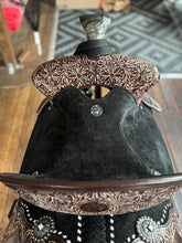 Load image into Gallery viewer, Texas Hold Em’ Lightweight Saddle