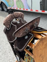 Load image into Gallery viewer, The Faith Spinal Relief Saddle