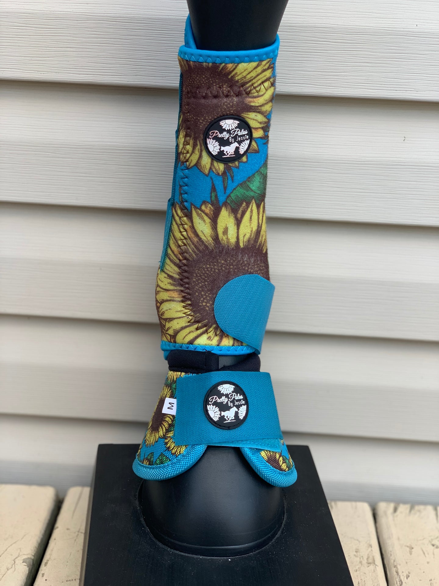 Turquoise sunflower sport boots